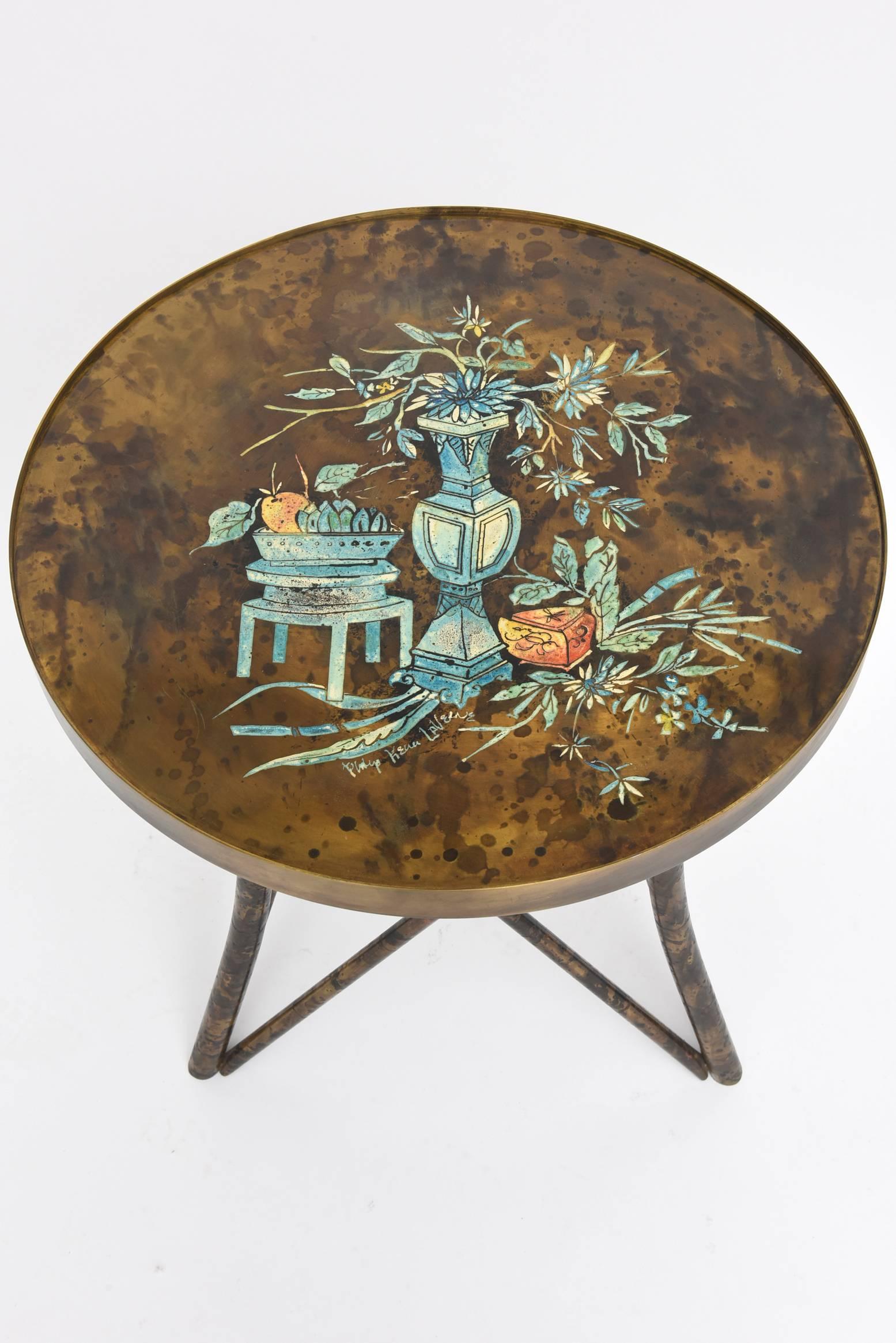 The table exhibits beautiful original color and patina.
  
