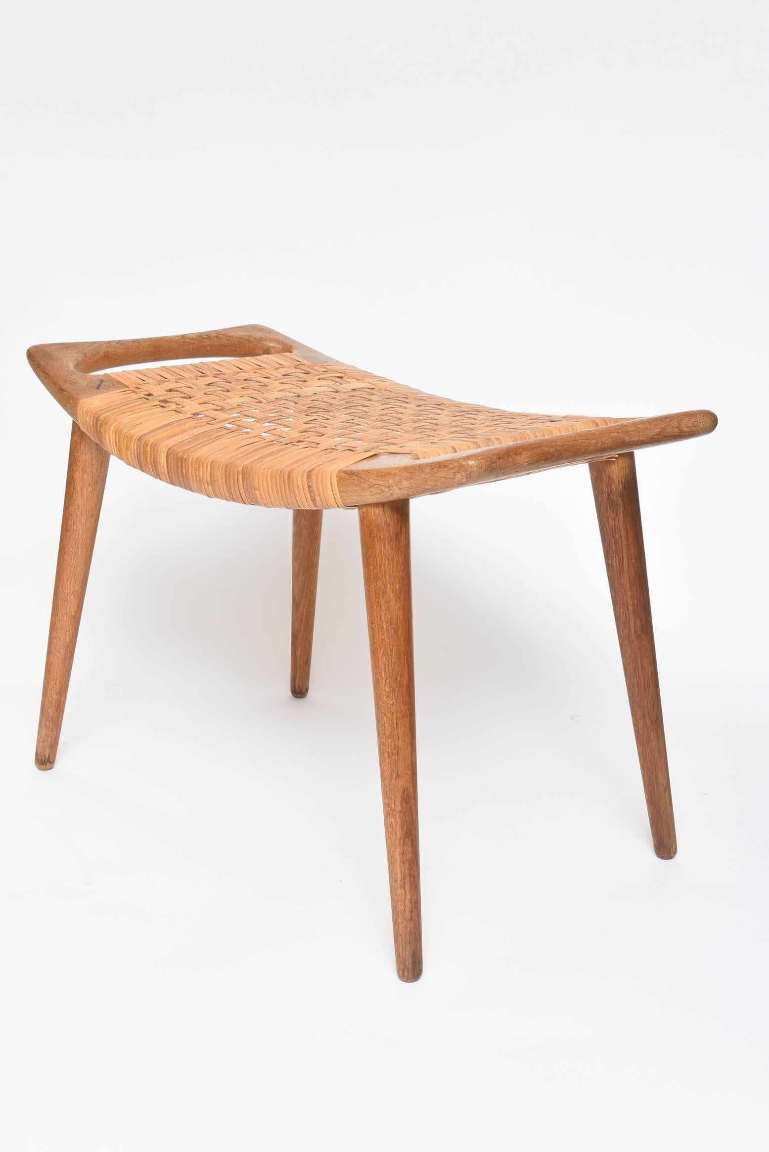 Hans Wegner Woven Cane Bench or Stool In Good Condition For Sale In West Palm Beach, FL