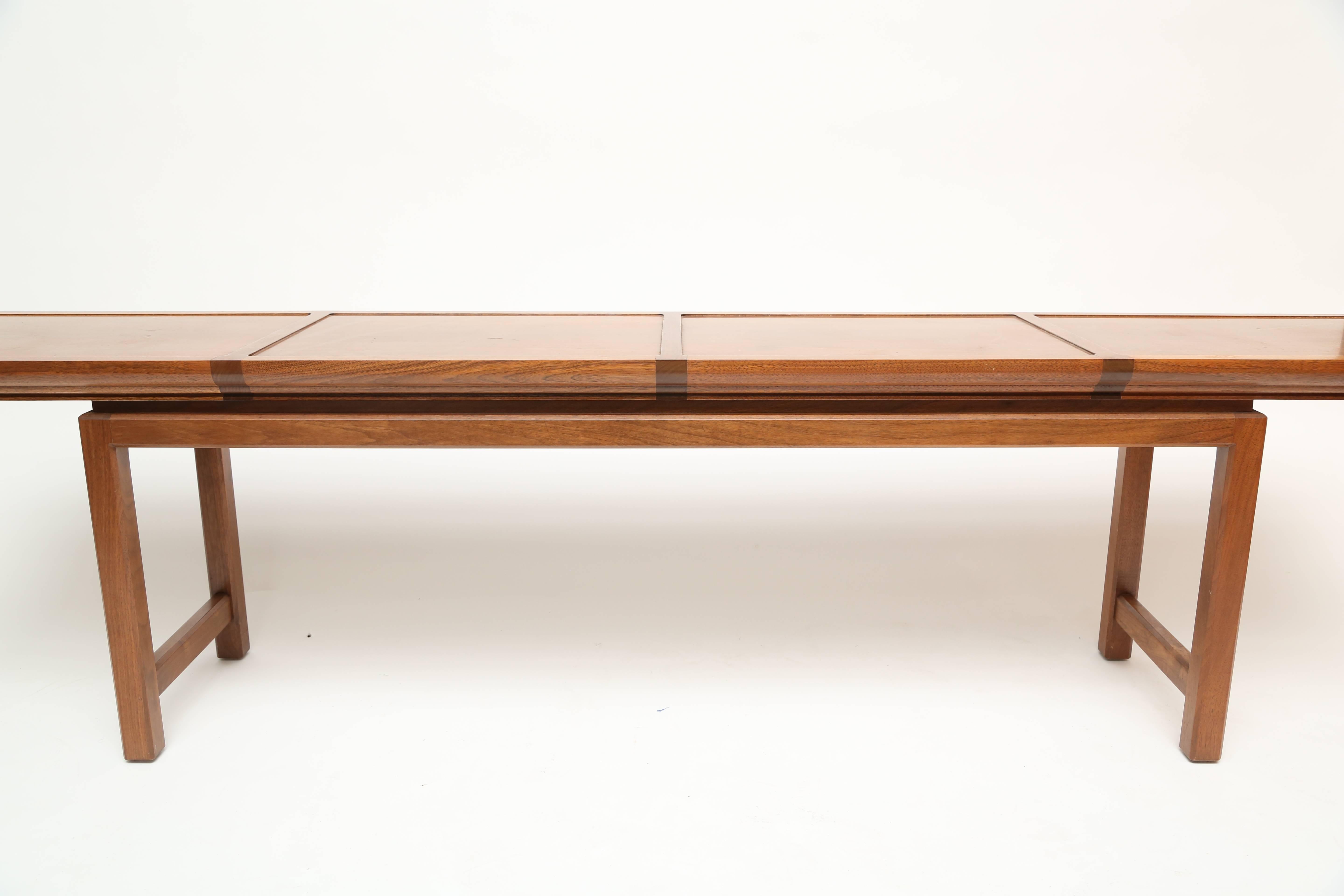Paul Laszlo Attributed Low Console In Good Condition For Sale In West Palm Beach, FL