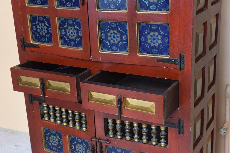 Spanish Hand-Painted Antique Kitchen Cupboard with Blue Tiles 3