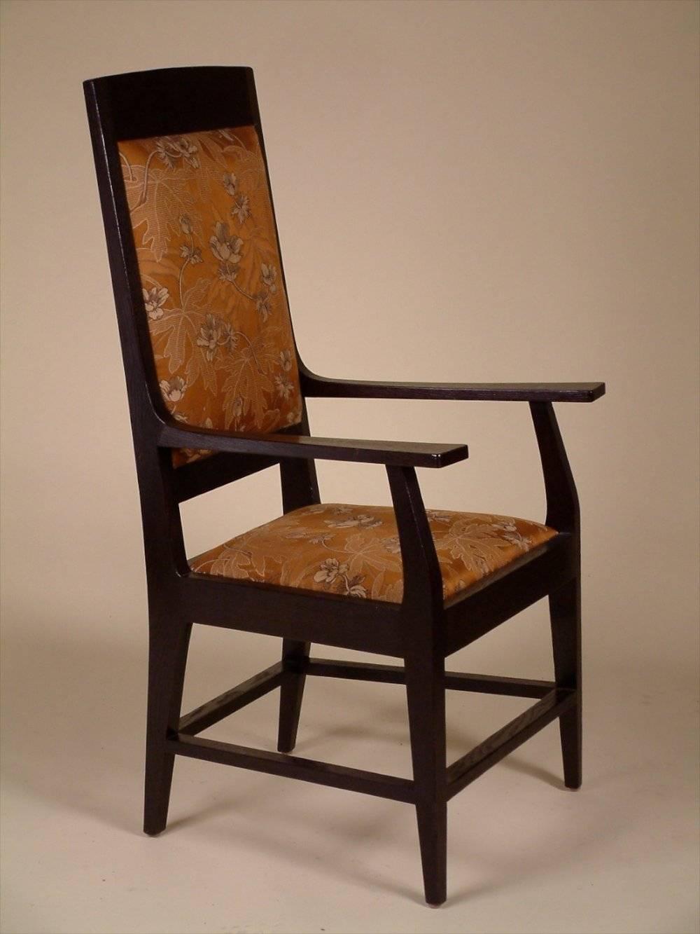 Belgian Art Nouveau desk and armchair in ebonized oak, circa 1905, in the manner of Gustave Serrurier-Bovy. 72