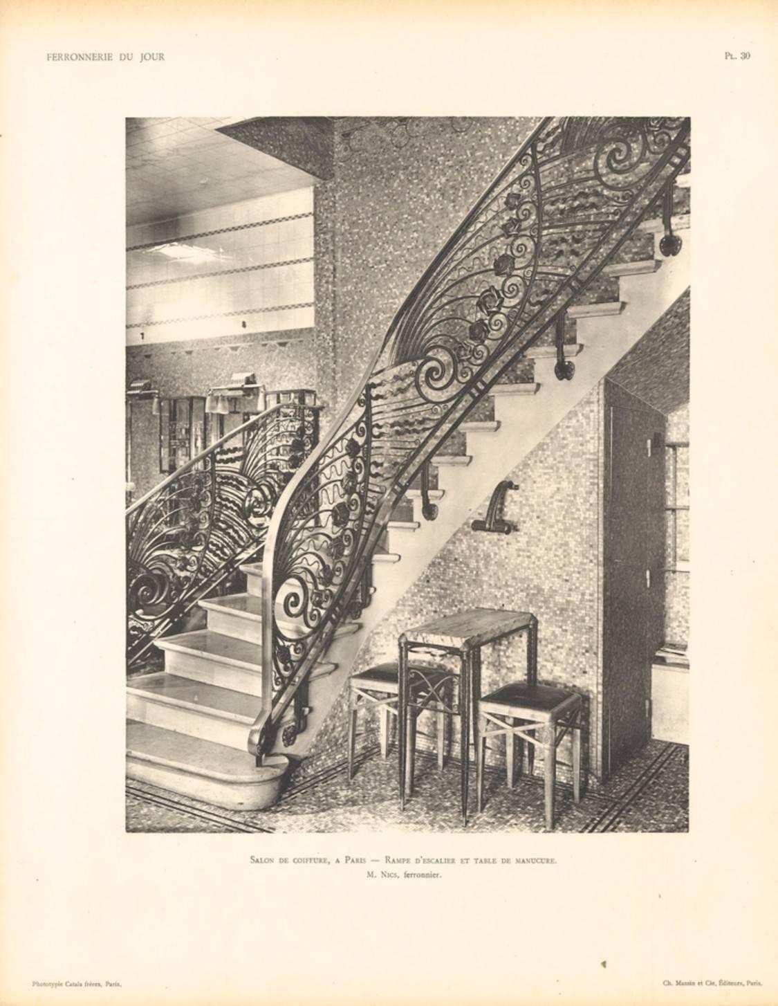 Petite table d'appoint Ruhlmann en ébène de Macassar 1
