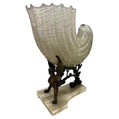 Spektakulärer Tafelaufsatz, Bronzesphinx, Kralik-Opalglas, Wien 1900