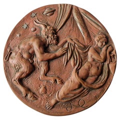 Scatola in ceramica con coperchio dal design da sogno: fauno, ninfa e sistema planetario, stile Art Déco, 1930, Italia