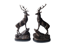 Spectaculaire paire de grands cerfs en bronze sur marbre noir, Jules Moigniez, France, 1870