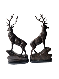 Spectaculaire paire de grands cerfs en bronze sur marbre noir, Jules Moigniez, France, 1870
