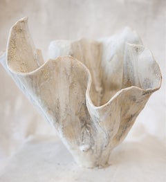 Serie Flourish: Unica Vessel - Ceramica artigianale dai toni della terra realizzata a Los Angeles