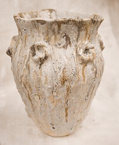 Light Relics: Vaso con ampia apertura, tonalità terra, realizzato a mano in gres a Los Angeles