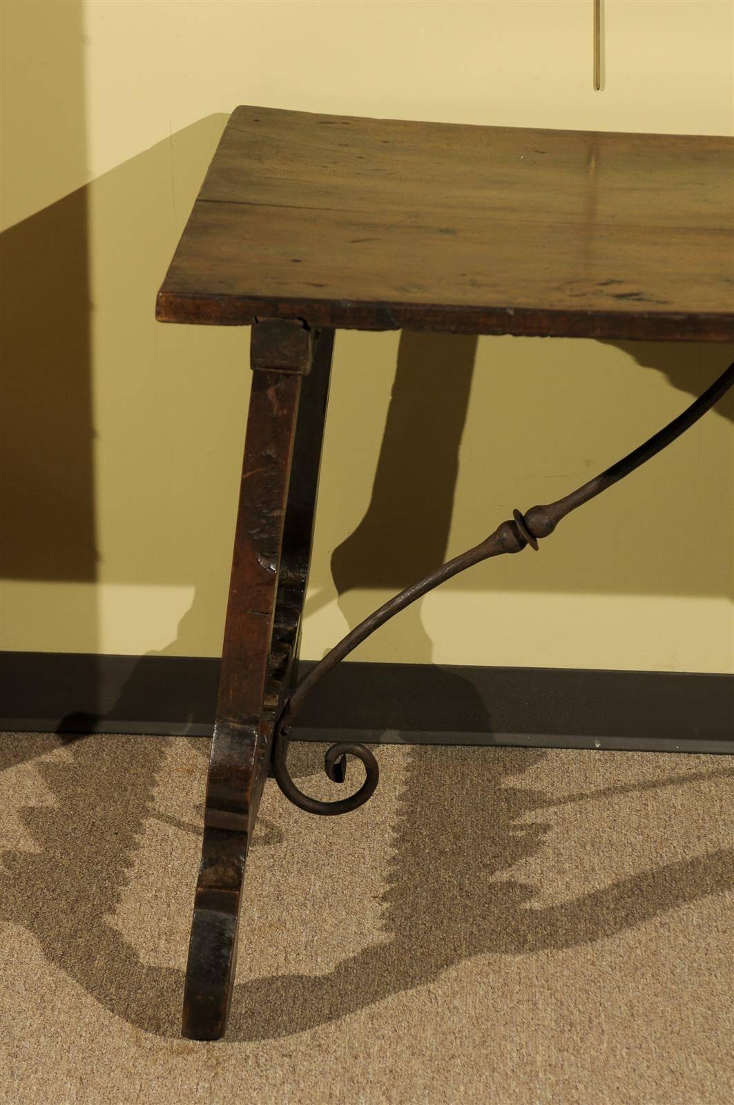 18th Century Spanish Table in Dark Brown Oak with Iron Stretcher, circa 1780 4