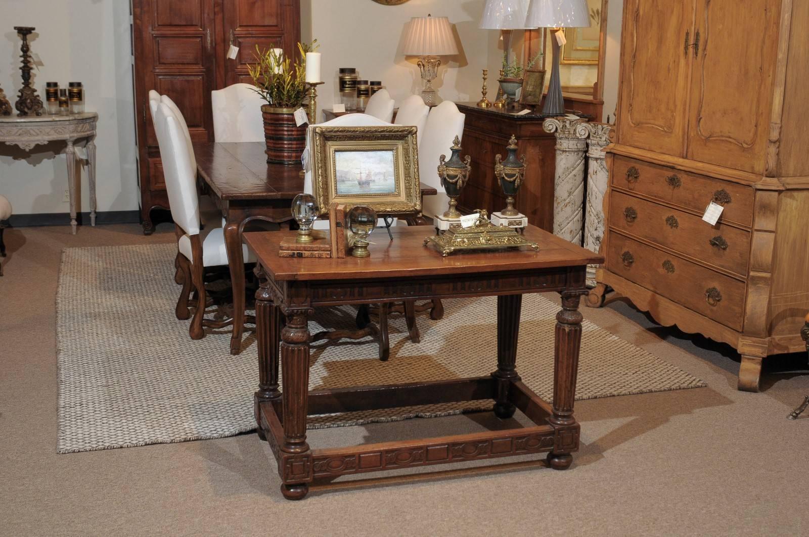 19th Century French Walnut Louis XVI style Side Table, circa 1890 In Good Condition For Sale In Atlanta, GA