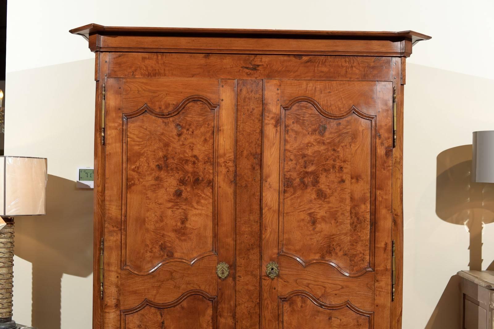 19th Century French Armoire in Burled Ash, circa 1850 For Sale 2