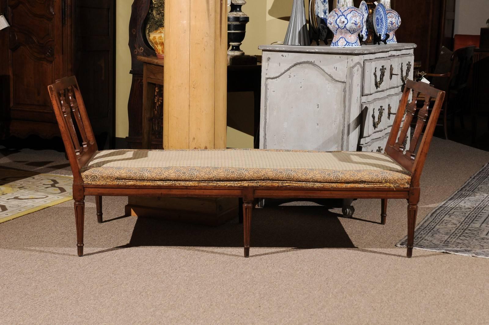 18th century Louis XVI period daybed, circa 1780
This divine daybed has wonderful detailing that is subtle but makes the piece elegant. You will need to upholster it and have a cushion made to make it totally magnificent.
