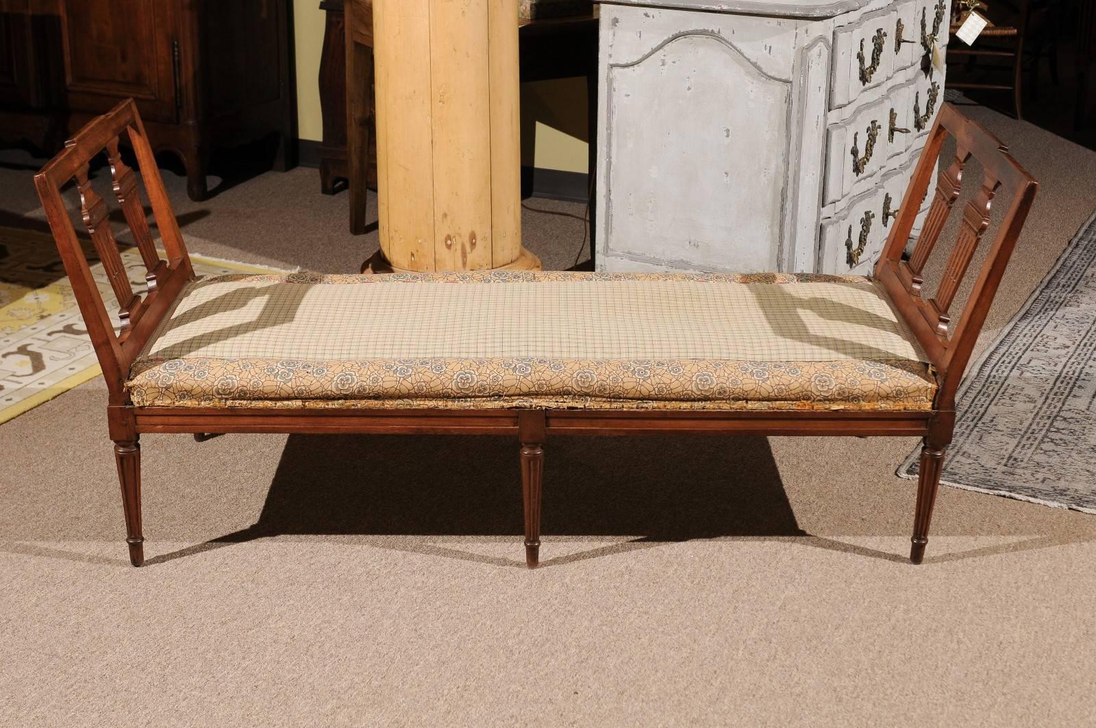 Fabric 18th Century Louis XVI Period Daybed, circa 1780 For Sale