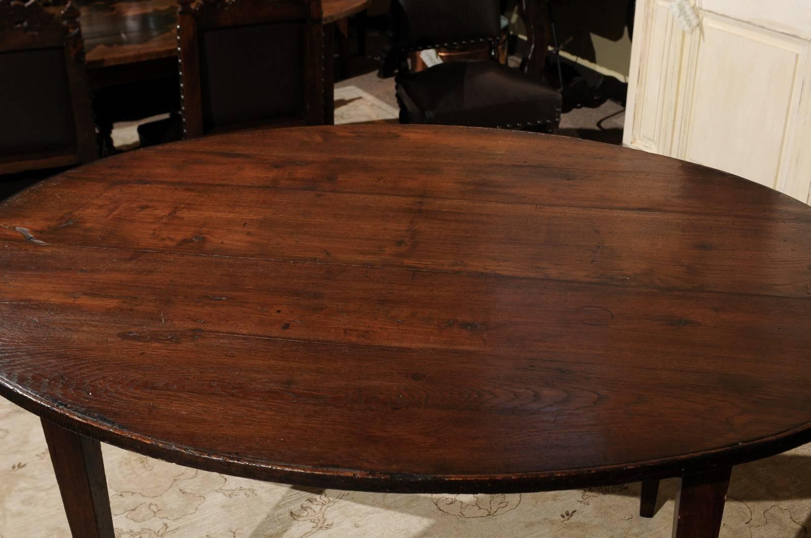 19th Century French Oval Dining Table, circa 1890 For Sale 3