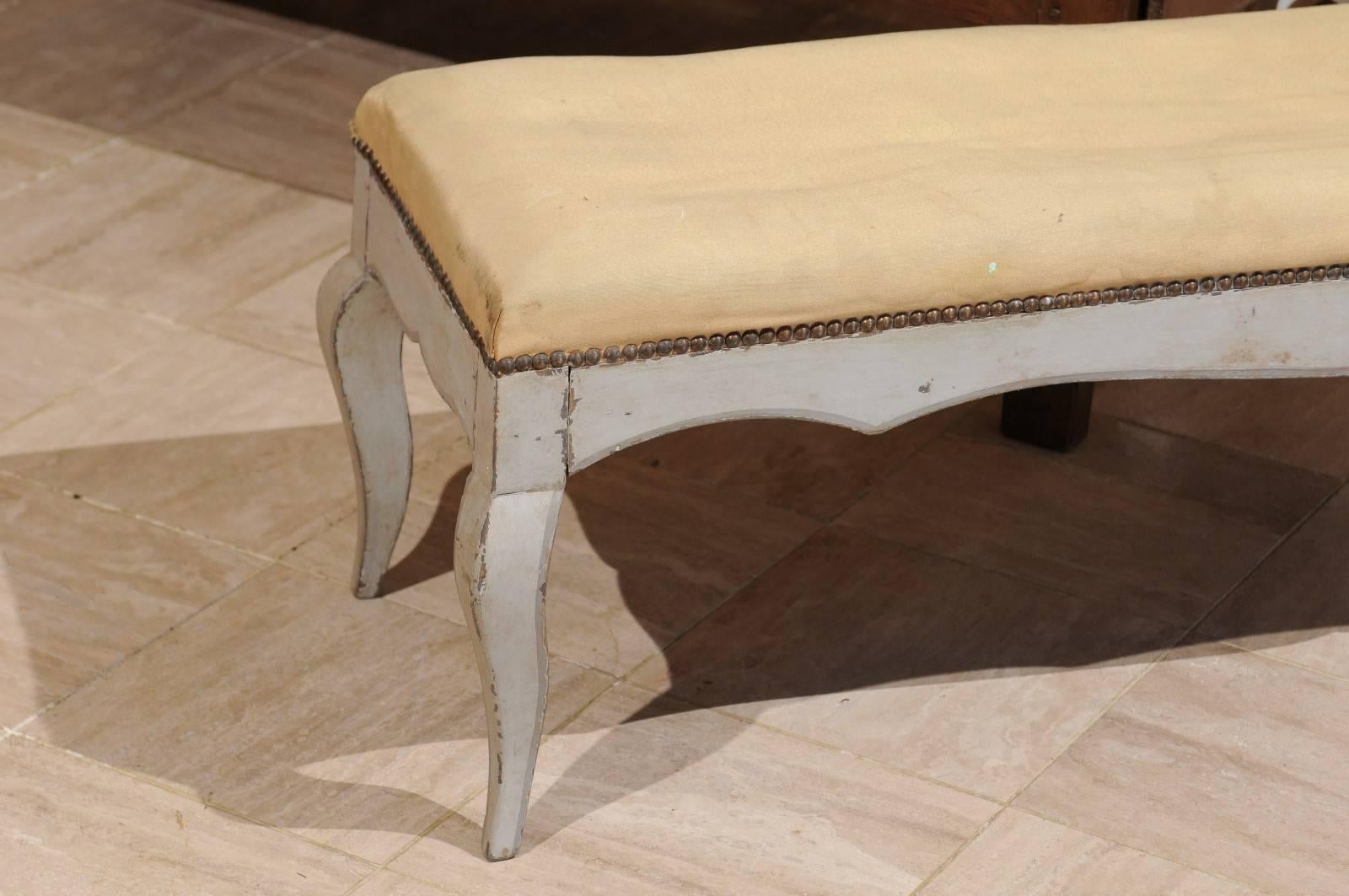 Louis XV Style Bench with Grey Painted Frame, circa 1900 In Good Condition For Sale In Atlanta, GA