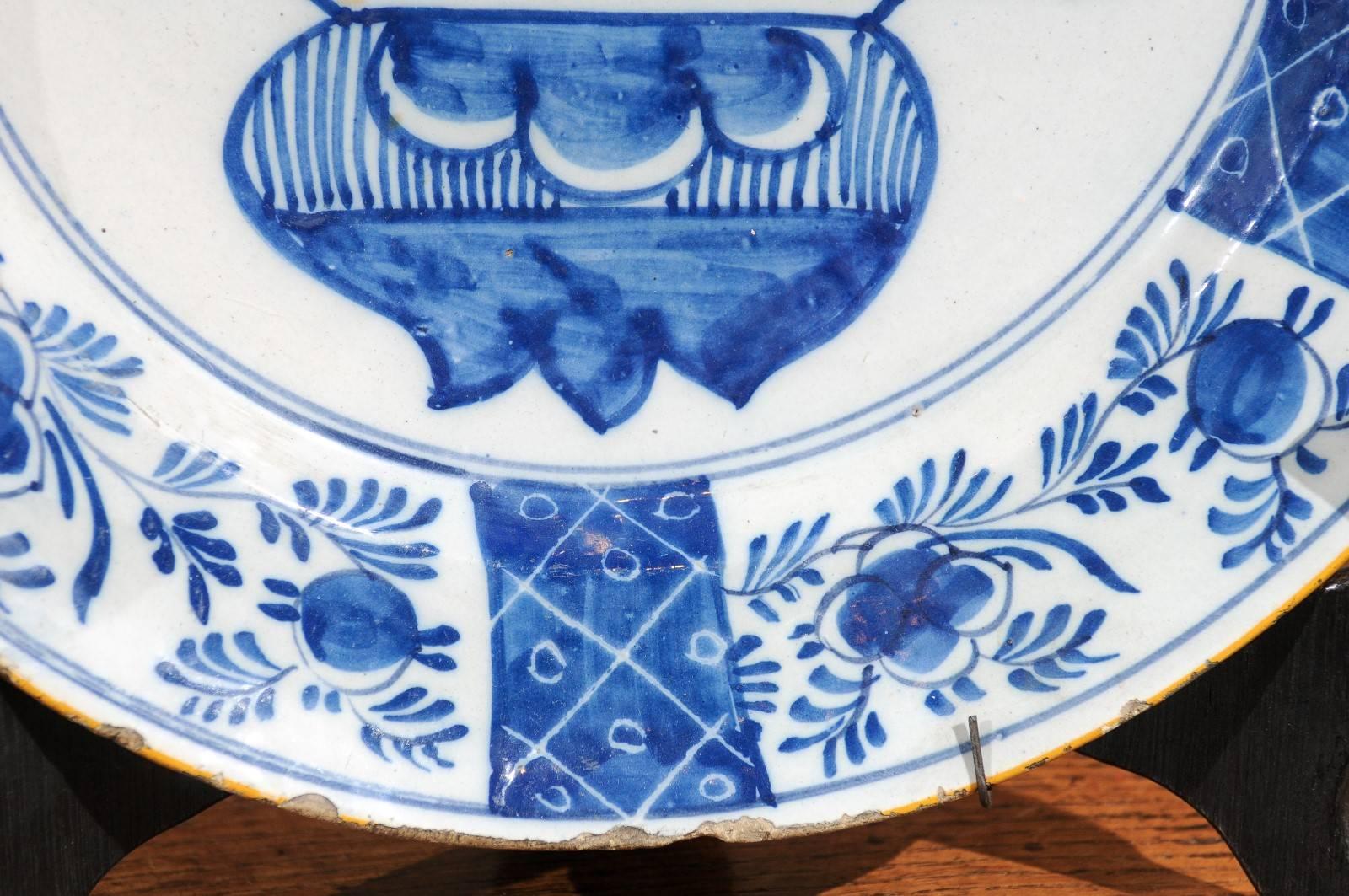 Pair of 17th Century Blue Delft Chargers, circa 1690 For Sale 1