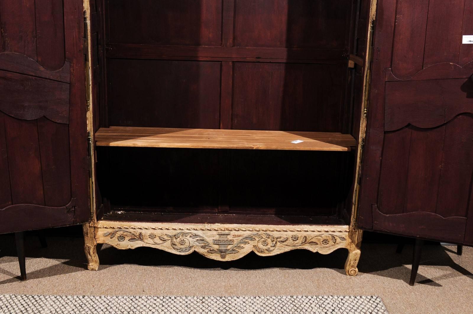 19th Century  French Painted Armoire, Circa 1820 For Sale 4