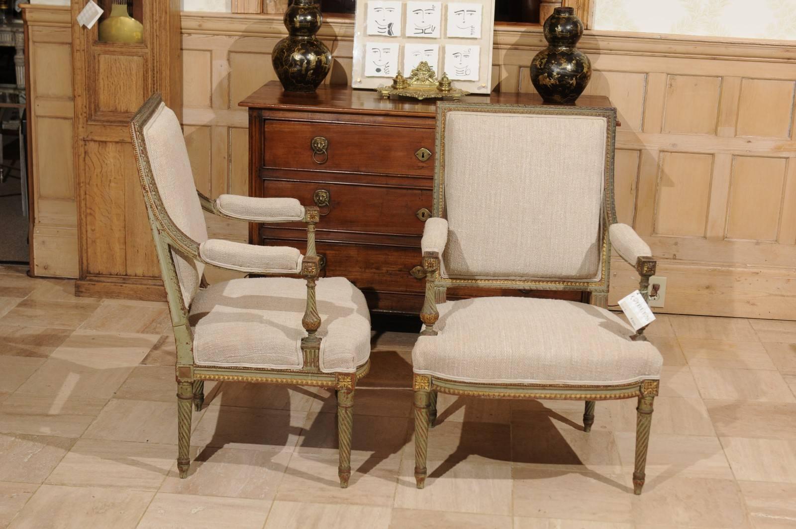19th Century Pair of Louis XVI Style Painted Chairs, circa 1880 For Sale 2