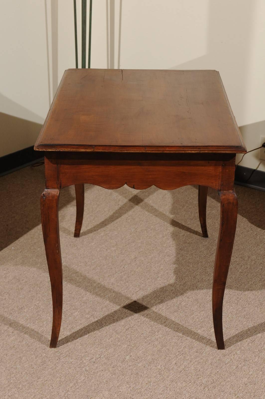 18th Century Louis XV Cherry Side Table In Good Condition For Sale In Atlanta, GA