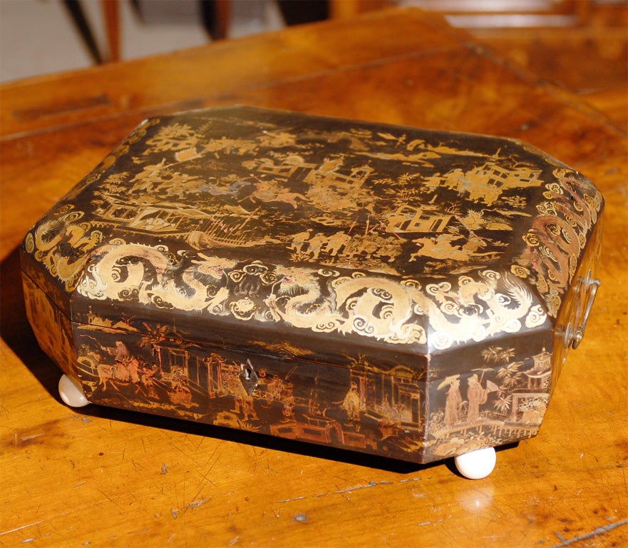 English 19th Century Chinoiserie Game Box from England, circa 1860 For Sale