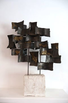 Escultura brutalista de metal cortado con soplete para mesa, al estilo de Silas Seandel