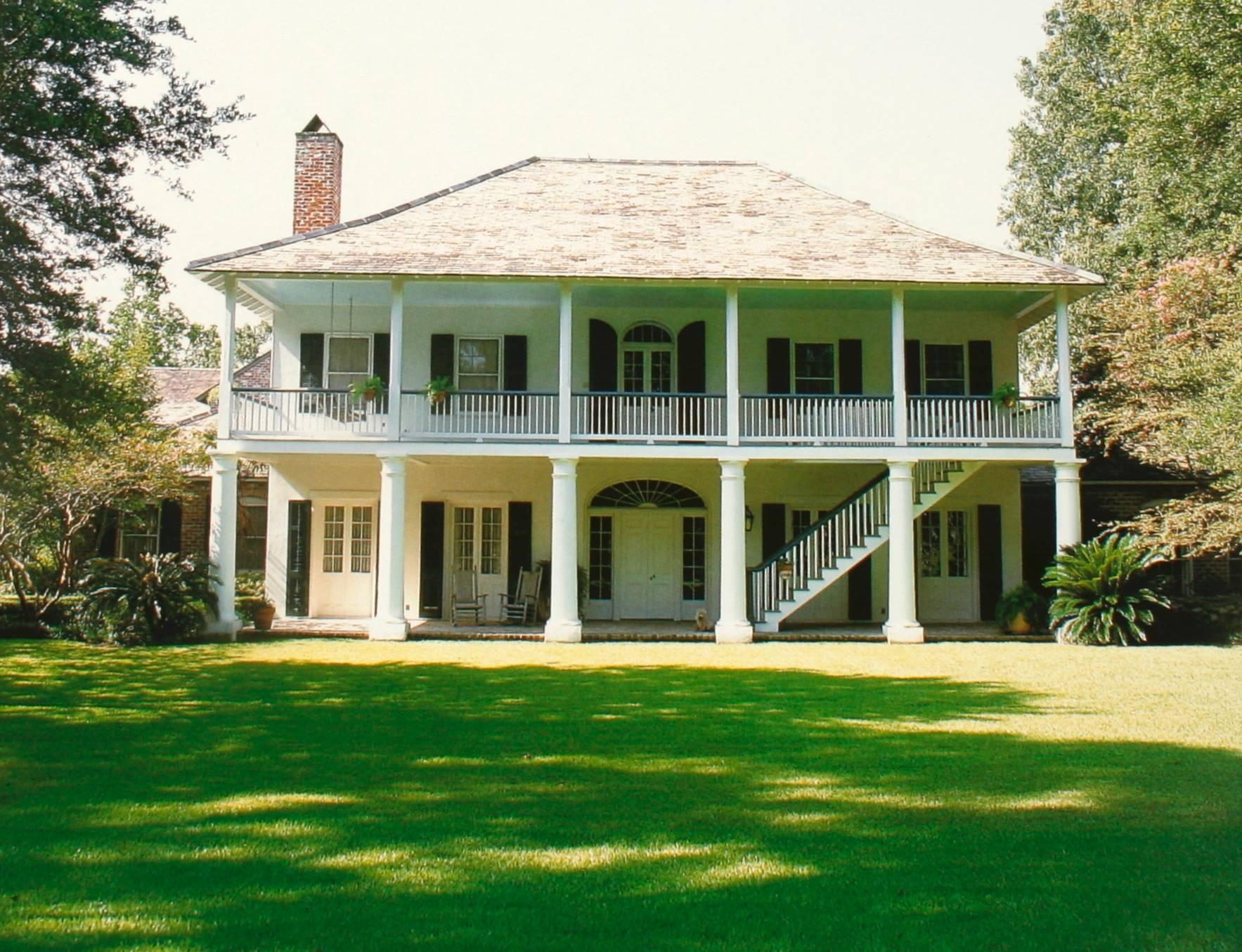 Louisiana Houses of A. Hays Town by Cyril E. Vetter In Good Condition In valatie, NY