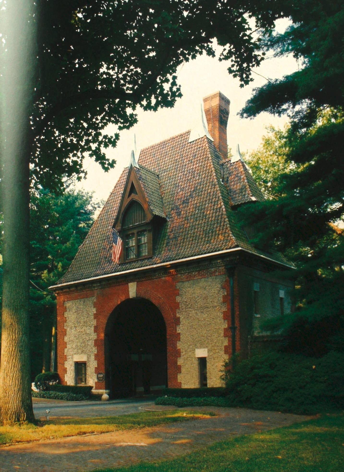 The Biltmore Estate, The Most Distinguished Private Place, First Edition In Good Condition For Sale In valatie, NY