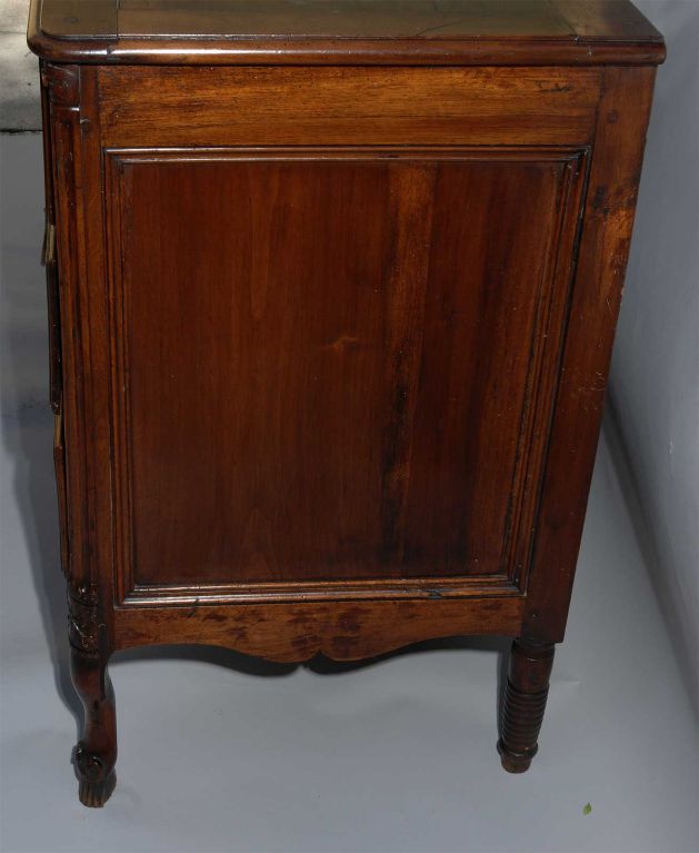 Louis XVI Carved Mahogany Commode, Late 18th Century In Good Condition In valatie, NY