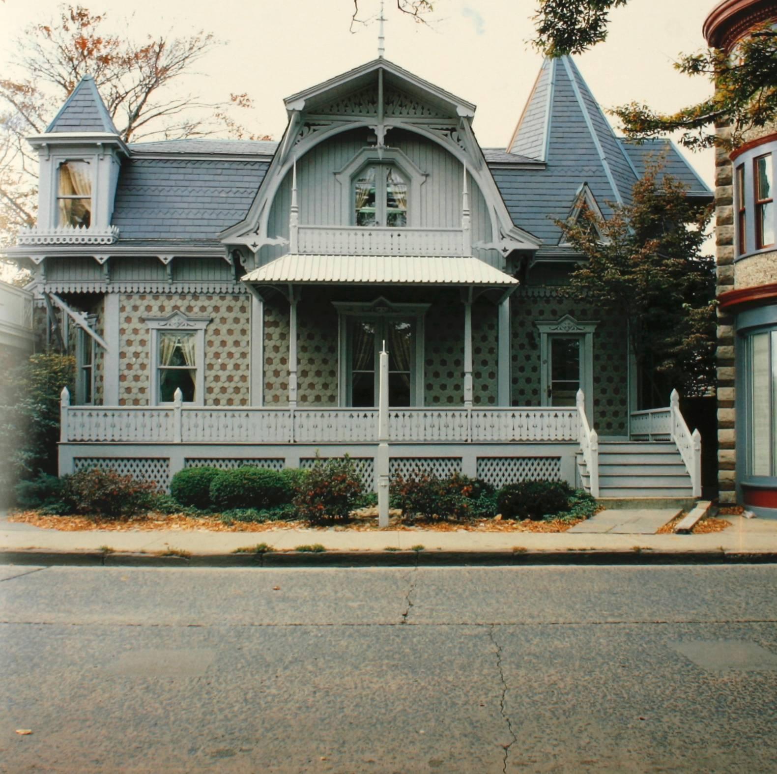 Newport Houses First Edition by Jane Mulvagh In Good Condition In valatie, NY