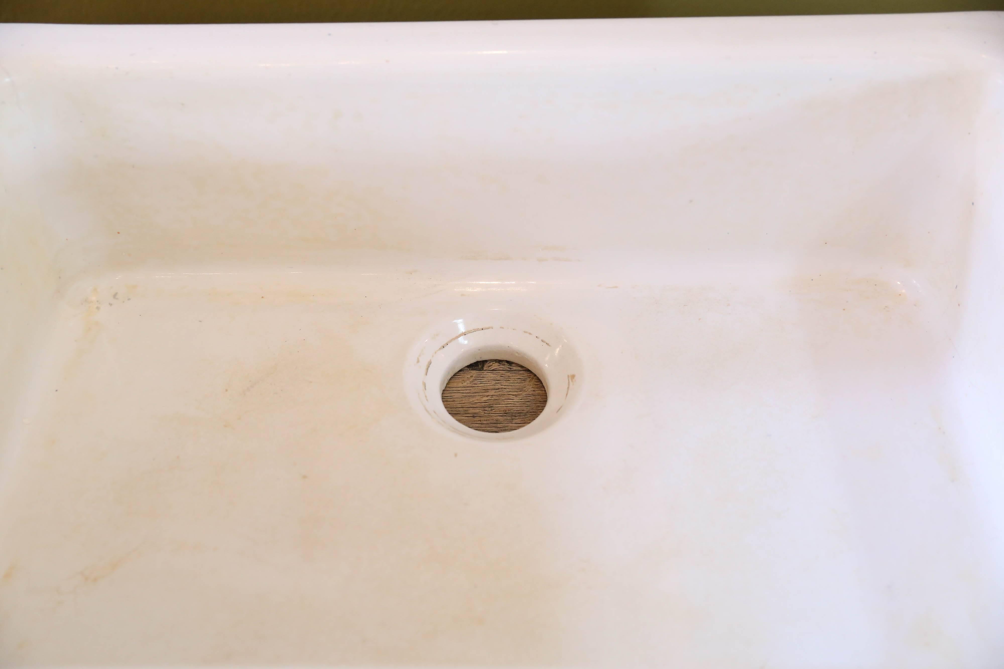 Other Heavy Antique White Porcelain Farm Sink from France, circa 1920