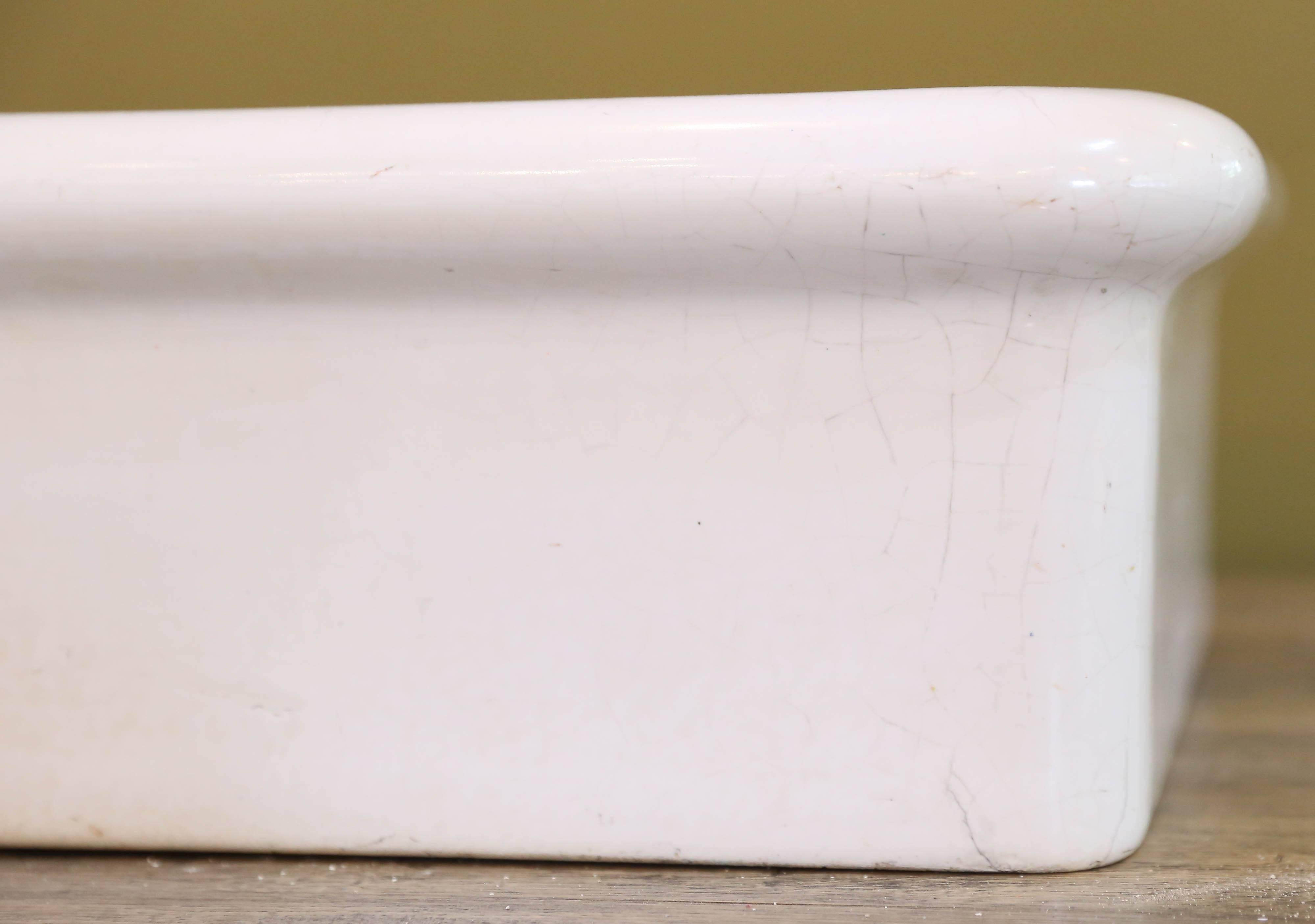 Early 20th Century Heavy Antique White Porcelain Farm Sink from France, circa 1920