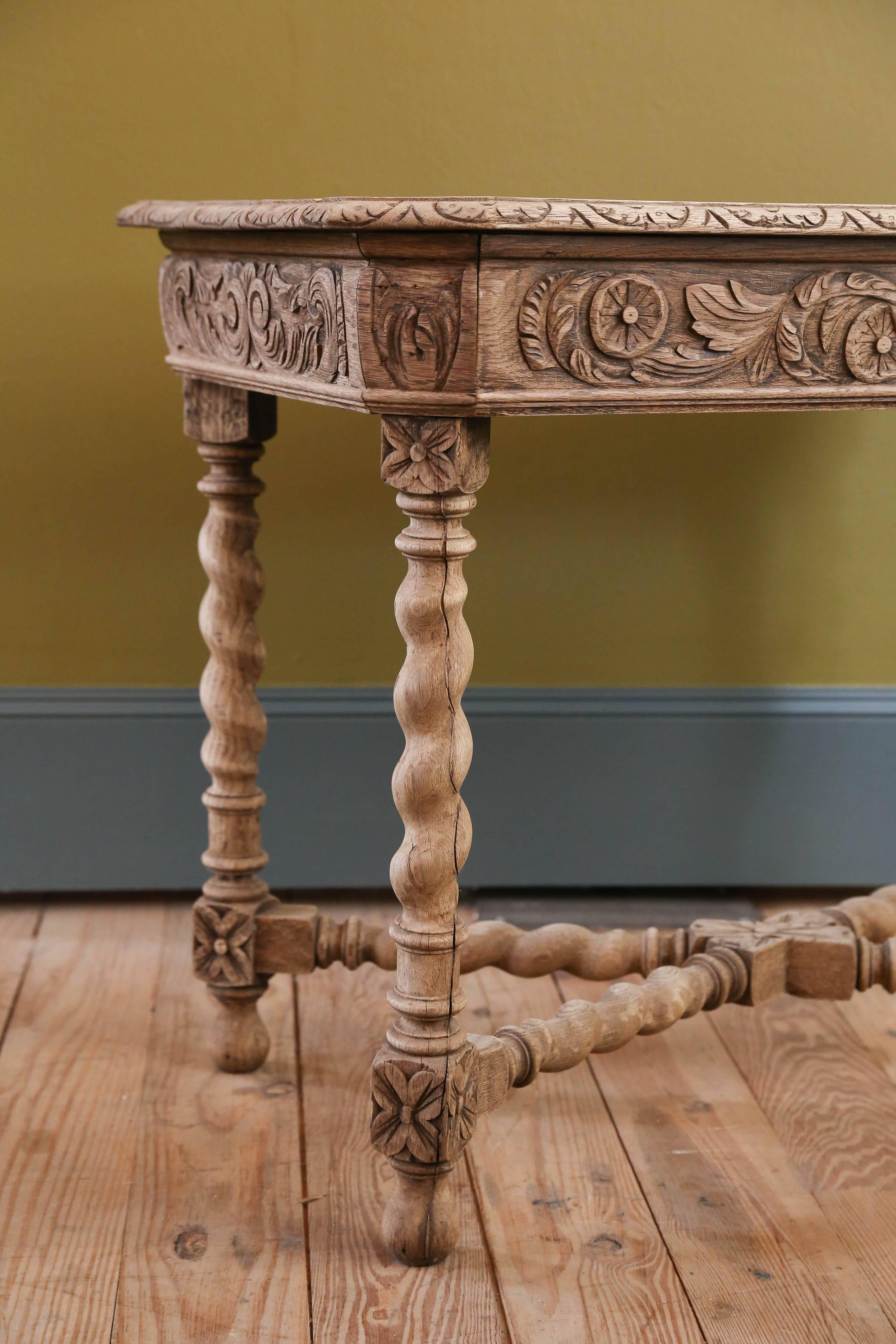 Early 20th Century Renaissance Revival-Style Bleached Oak Barley Twist Table from Spain, circa 1900
