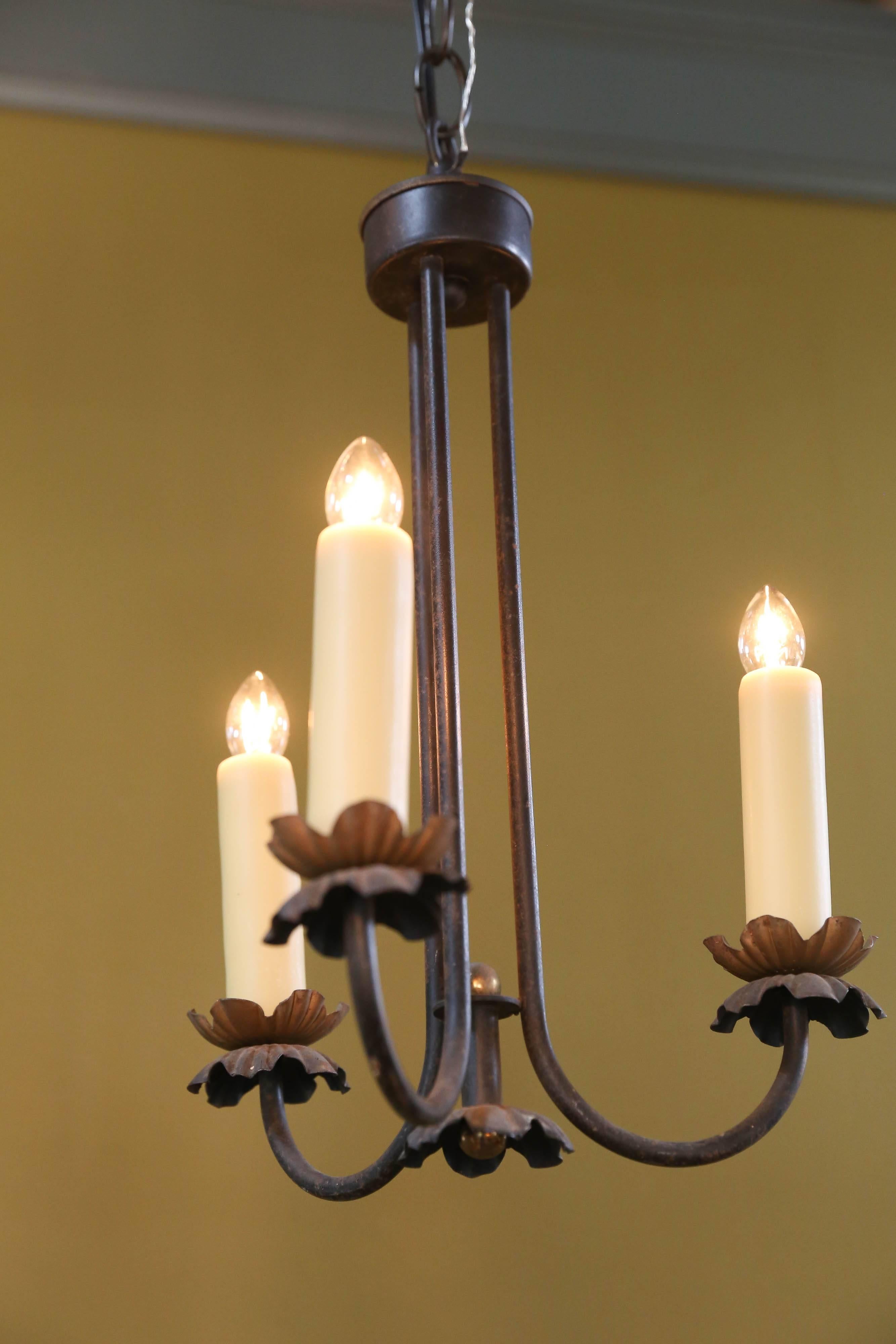 Mid-20th Century Vintage Black and Gold Tole Chandelier with Three Arms, circa 1960