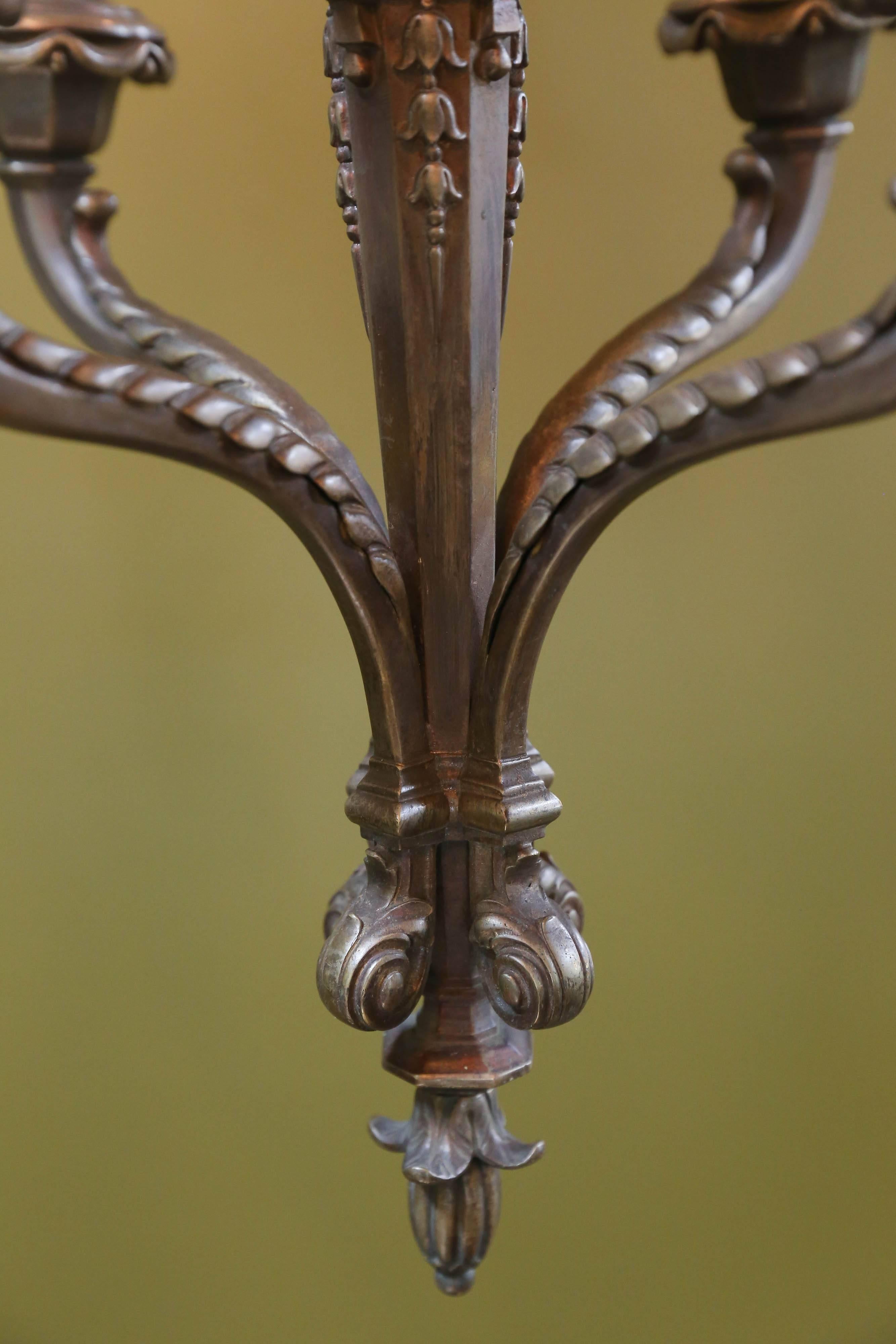 French Empire-Style Bronze Chandelier with Urn Finial and Four Arms, circa 1890 In Excellent Condition In Houston, TX