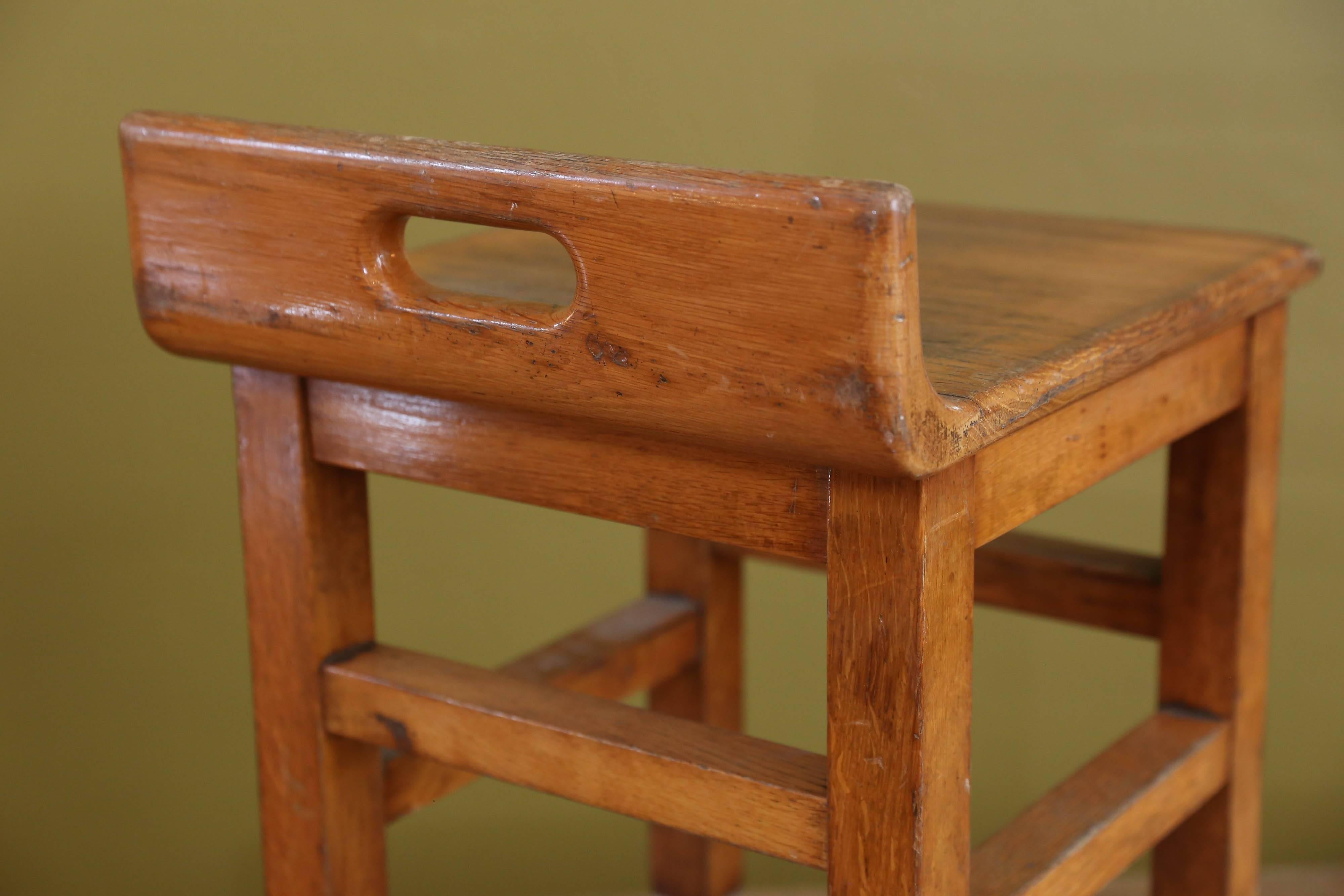 Lacquered Pair of Belgian 1960s Mid-Century Modern Low Oak Chairs with Metal Feet