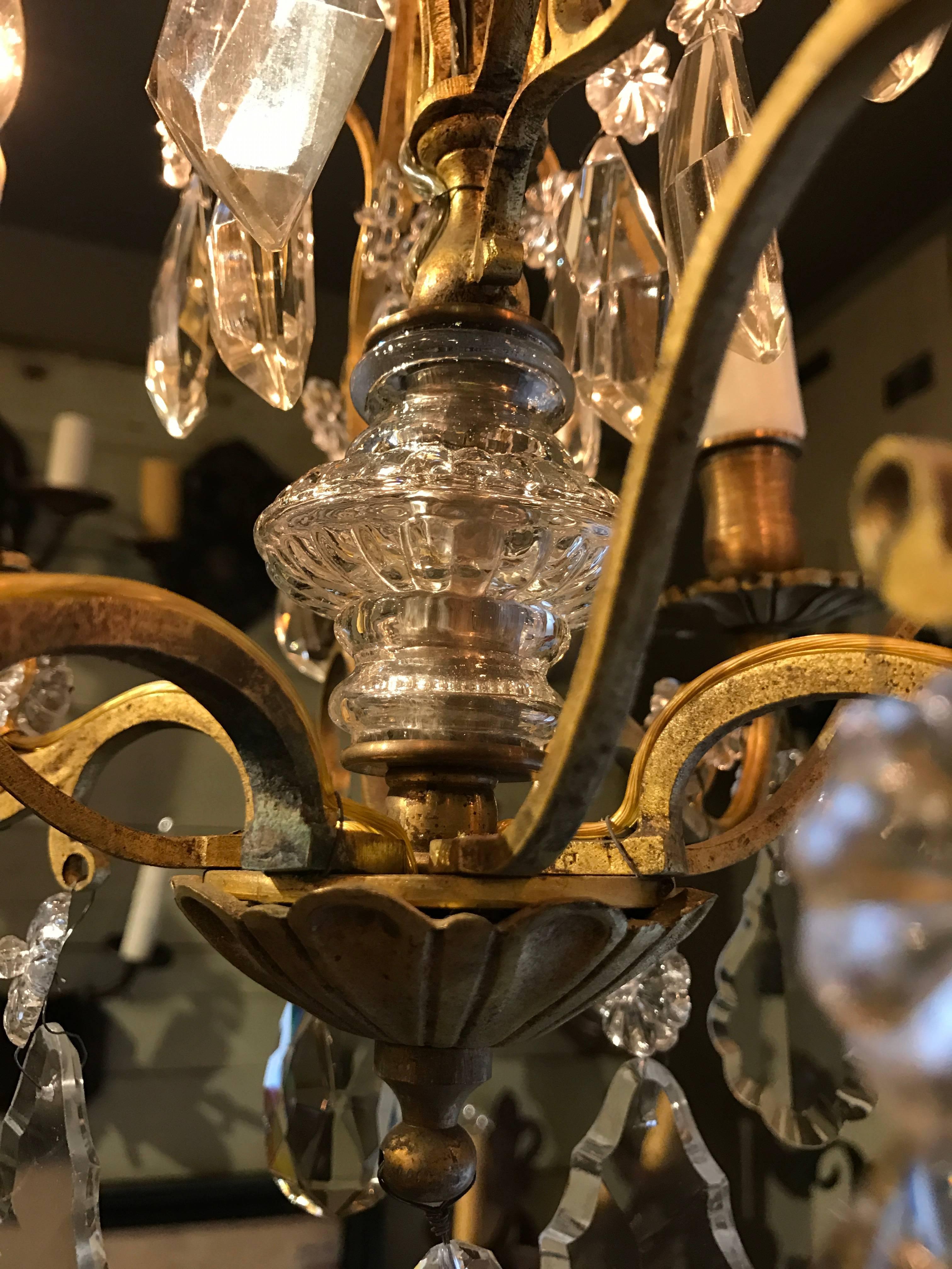 Petite French Brass and Crystal Chandelier with Four Arms, circa 1900 In Excellent Condition In Houston, TX