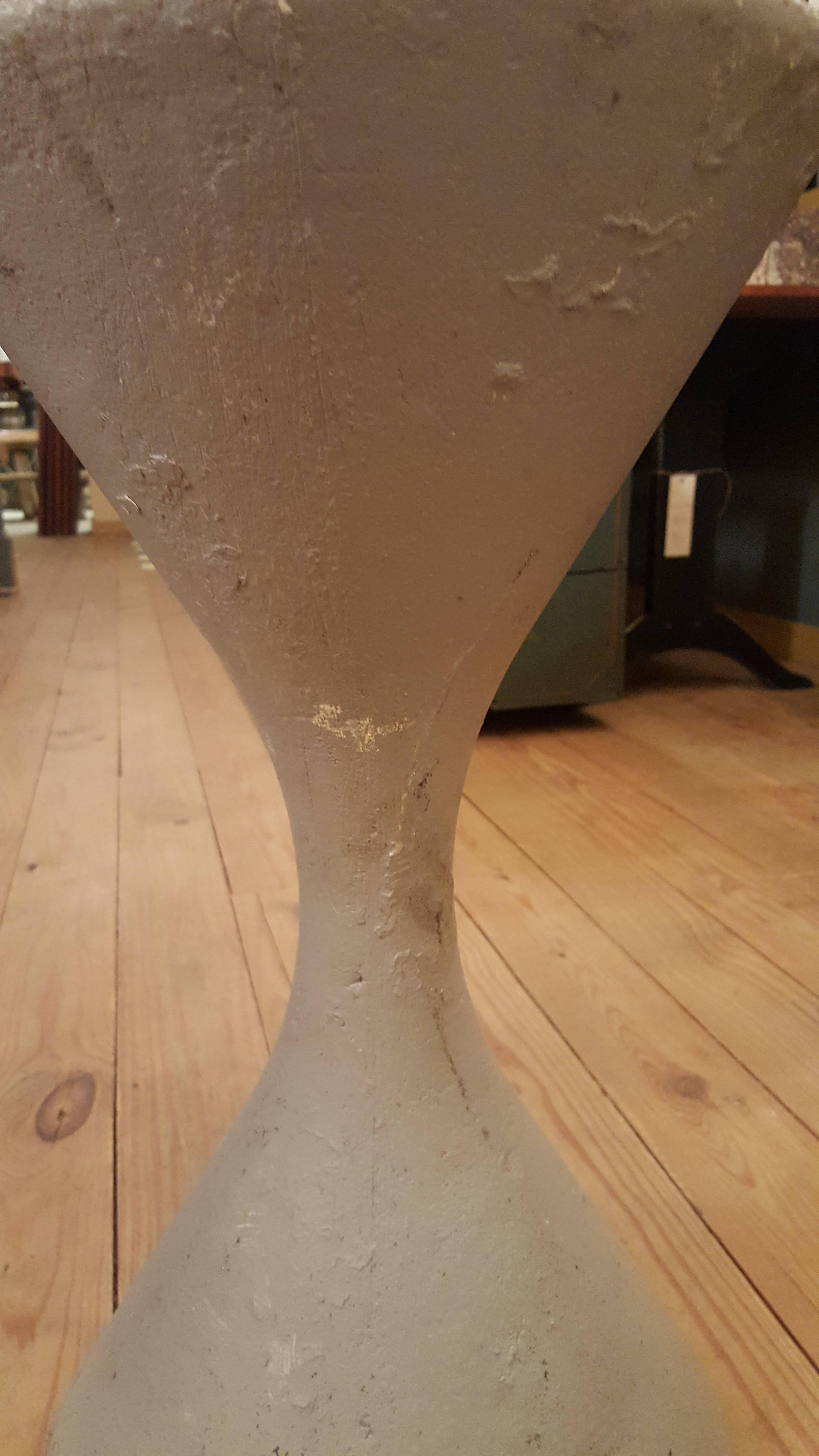 Swiss Small Grey Painted Fiber Cement Willy Guhl Diablo Spindle Planter