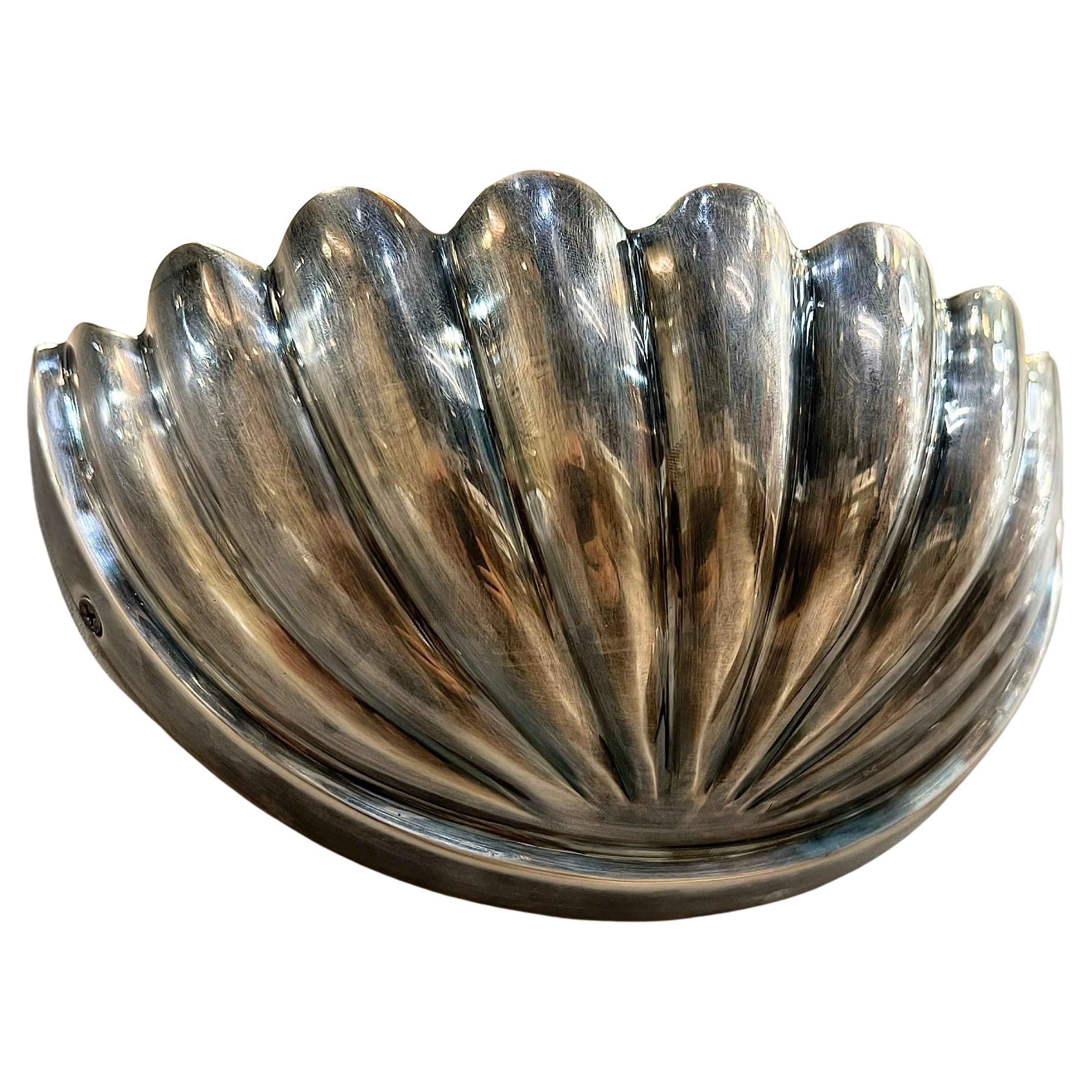 Ardium Shell Mid Century Style Brass Casting Wall Sconce