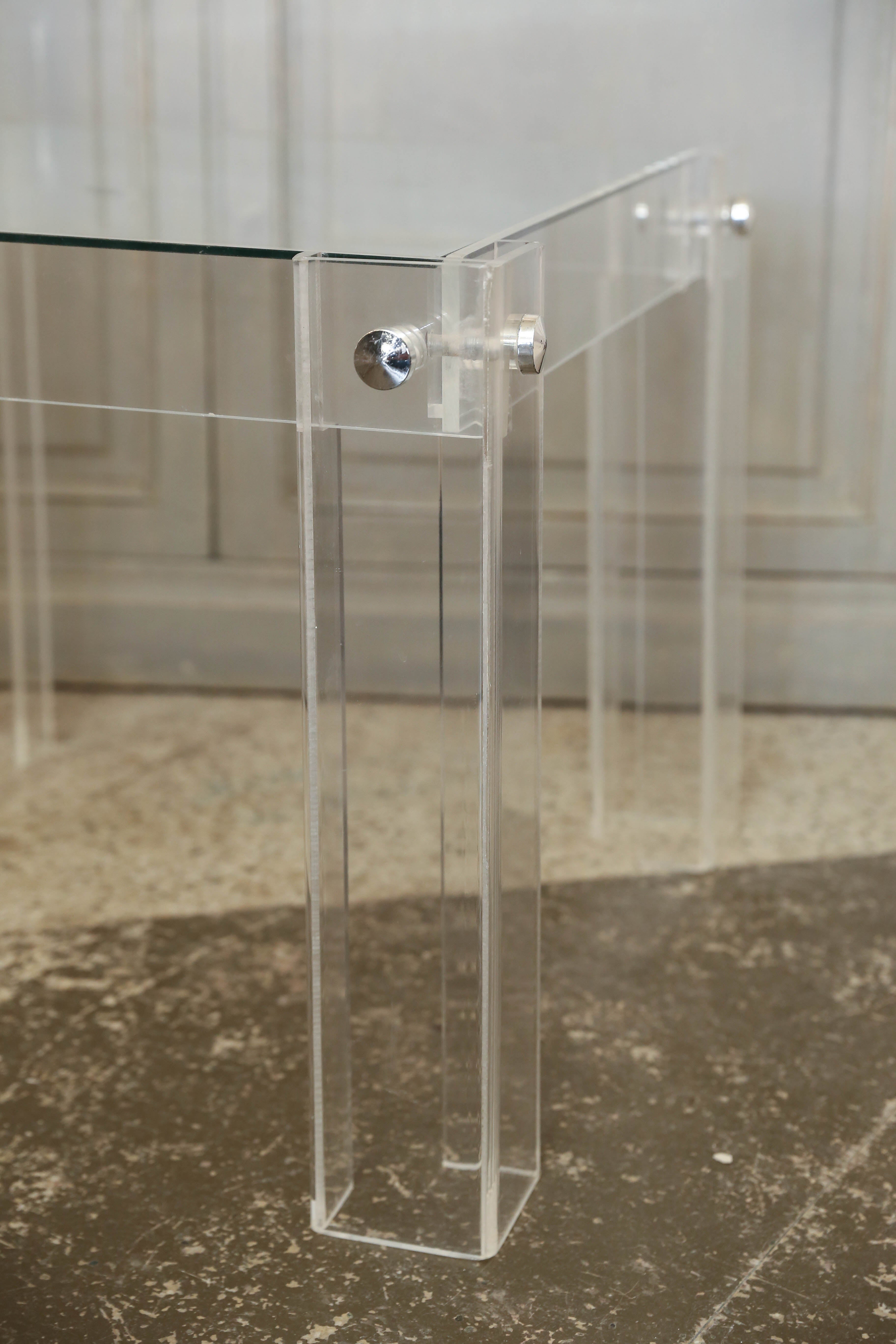 Late 20th Century Pair of Lucite Tables