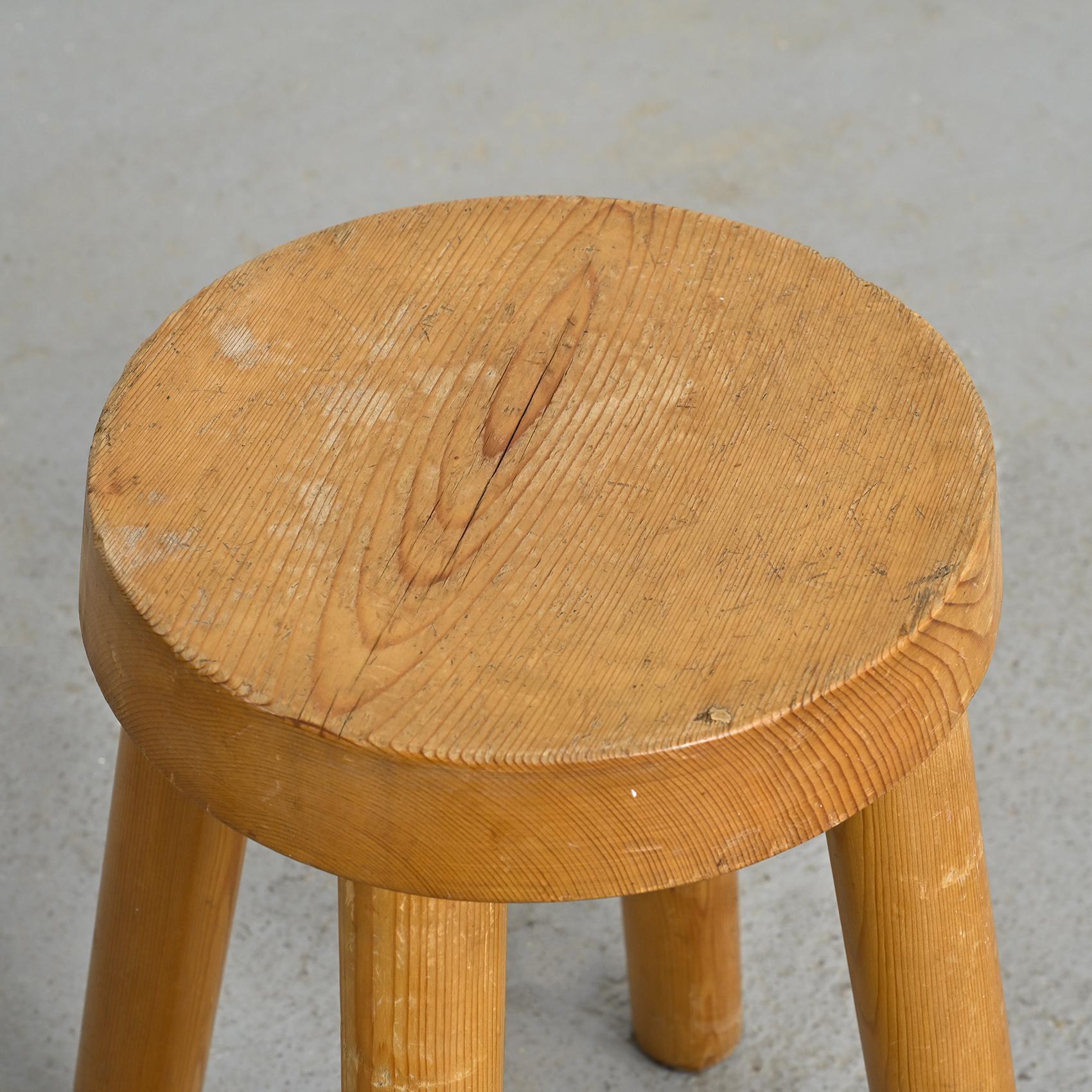 Stools by Charlotte Perriand for les Arcs 1600, circa 1965 In Good Condition For Sale In VILLEURBANNE, FR