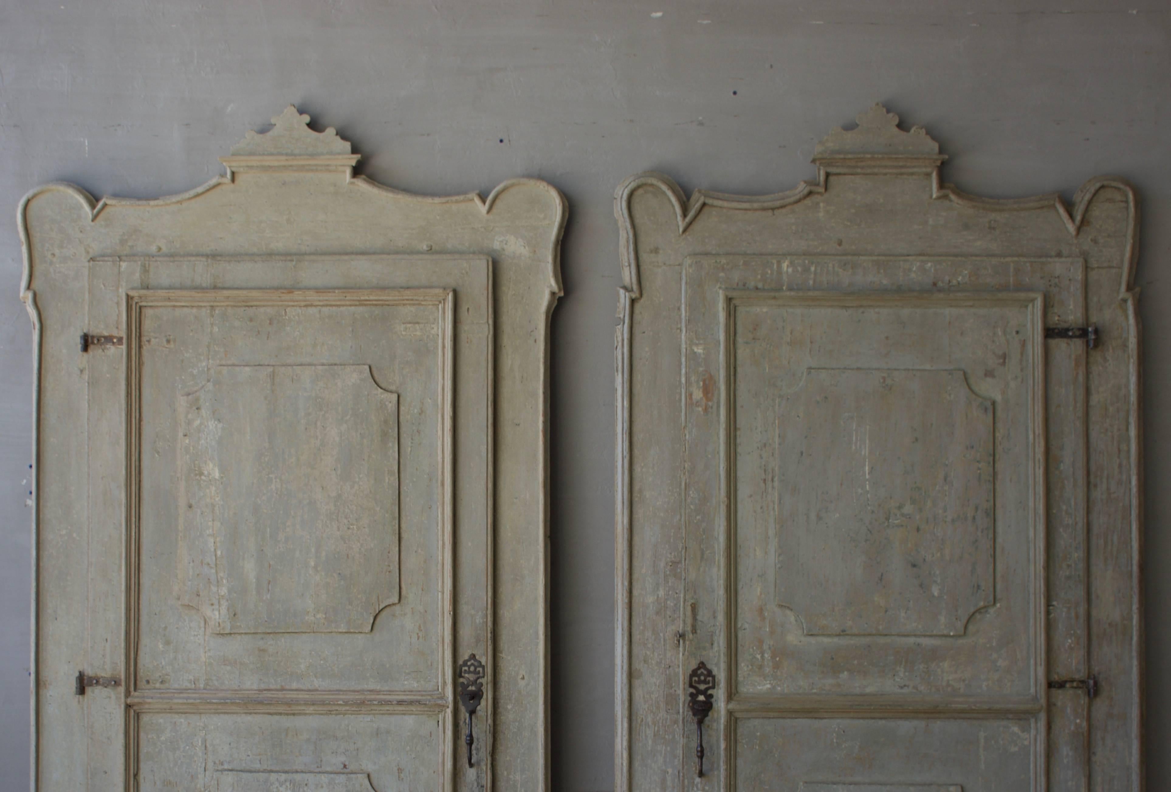 carved door frames