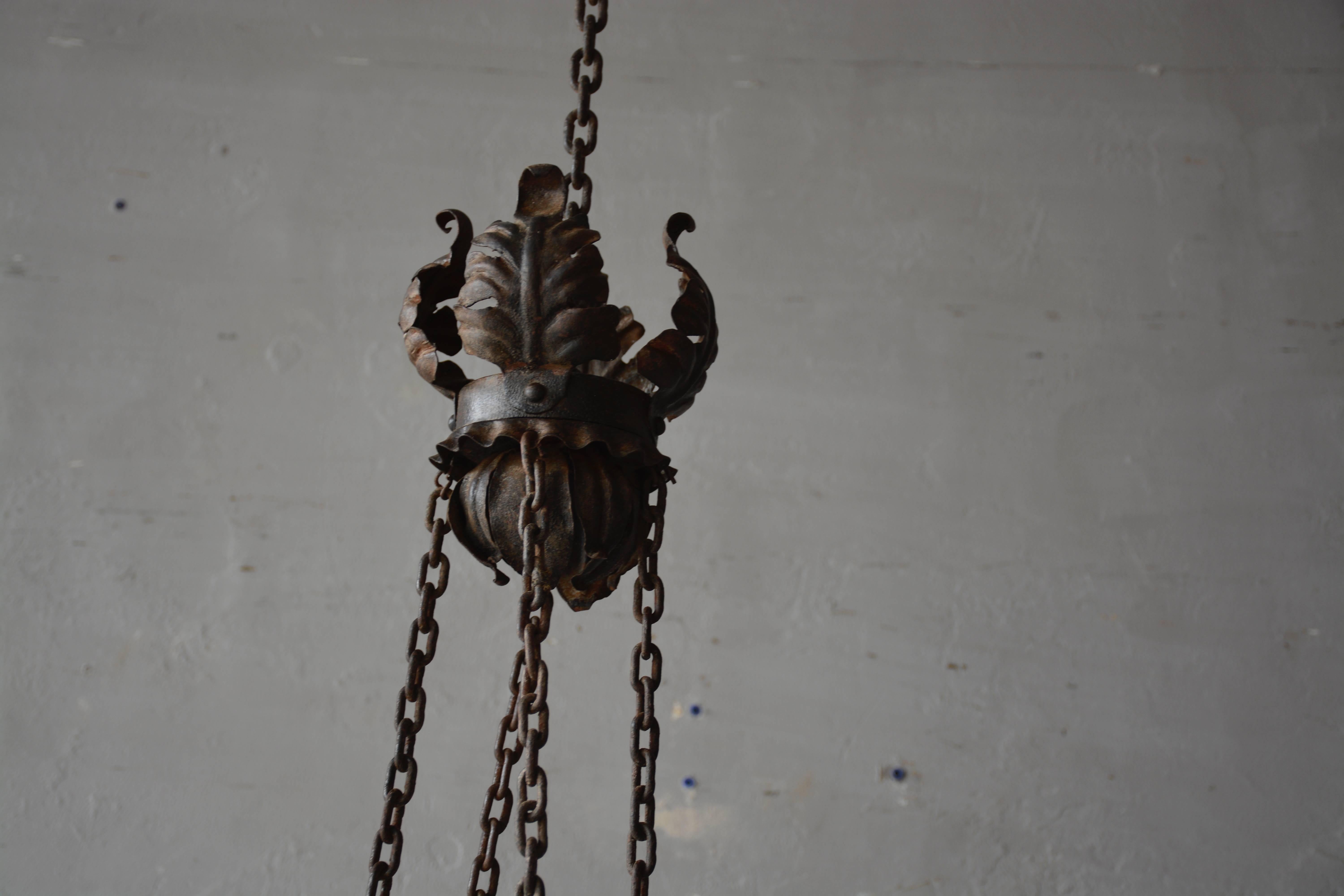Late 19th Century Italian Tole Chandelier In Good Condition For Sale In Houston, TX