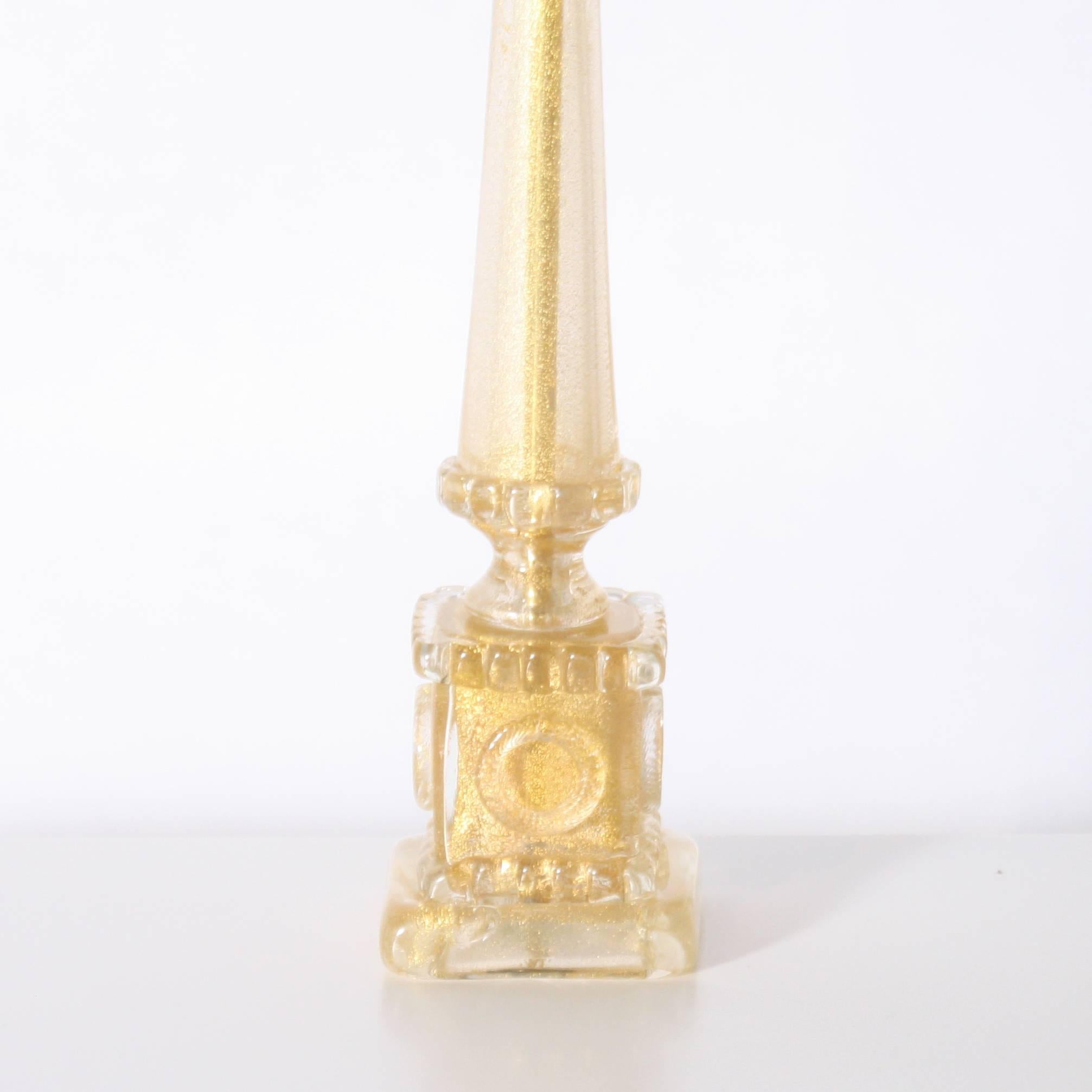 Small Murano gold lamp with gold flecks by Barovier, circa 1950.
   