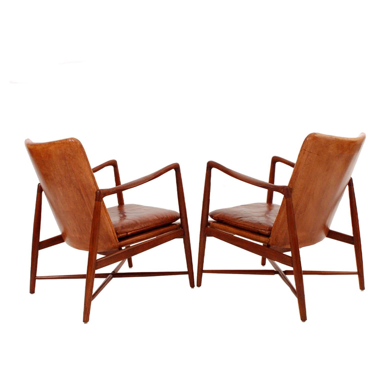 Scandinavian Modern Pair of Finn Juhl Chairs for Bovirke, 1946
