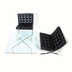 Paire de chaises Barcelone & Table basse par Mies van der Rohe pour Knoll
