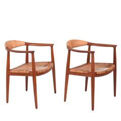 Pair of "Classic" Chairs by Hans Wegner for Johannes Hansen 11