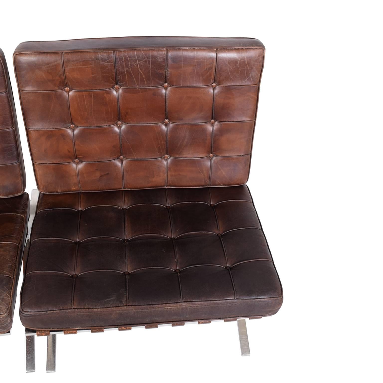 Mid-20th Century Pair of 1975 Barcelona Chairs by Mies van der Rohde for Knoll