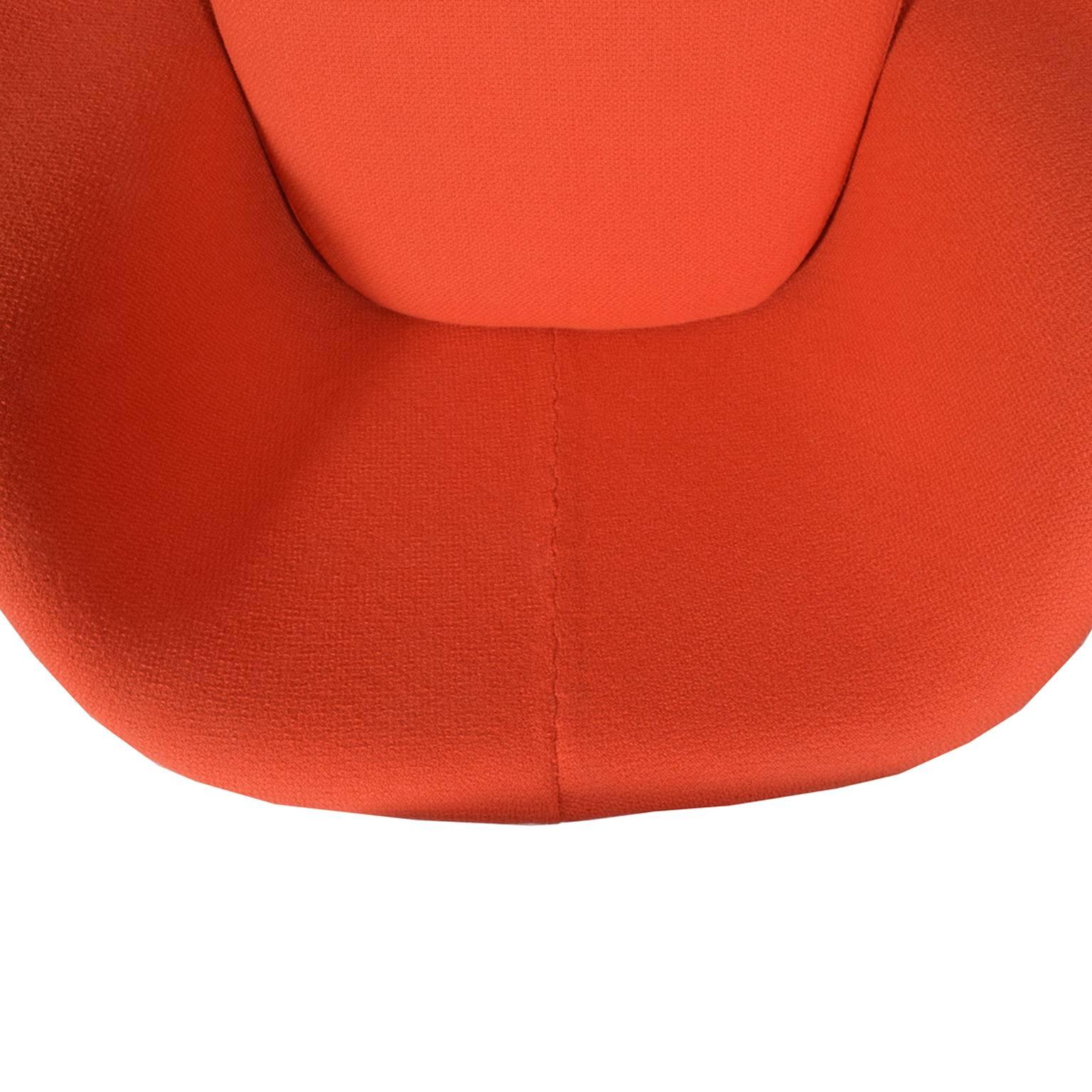 Womb Chair and Ottoman Eero Saarinen for Knoll In Excellent Condition In Hudson, NY