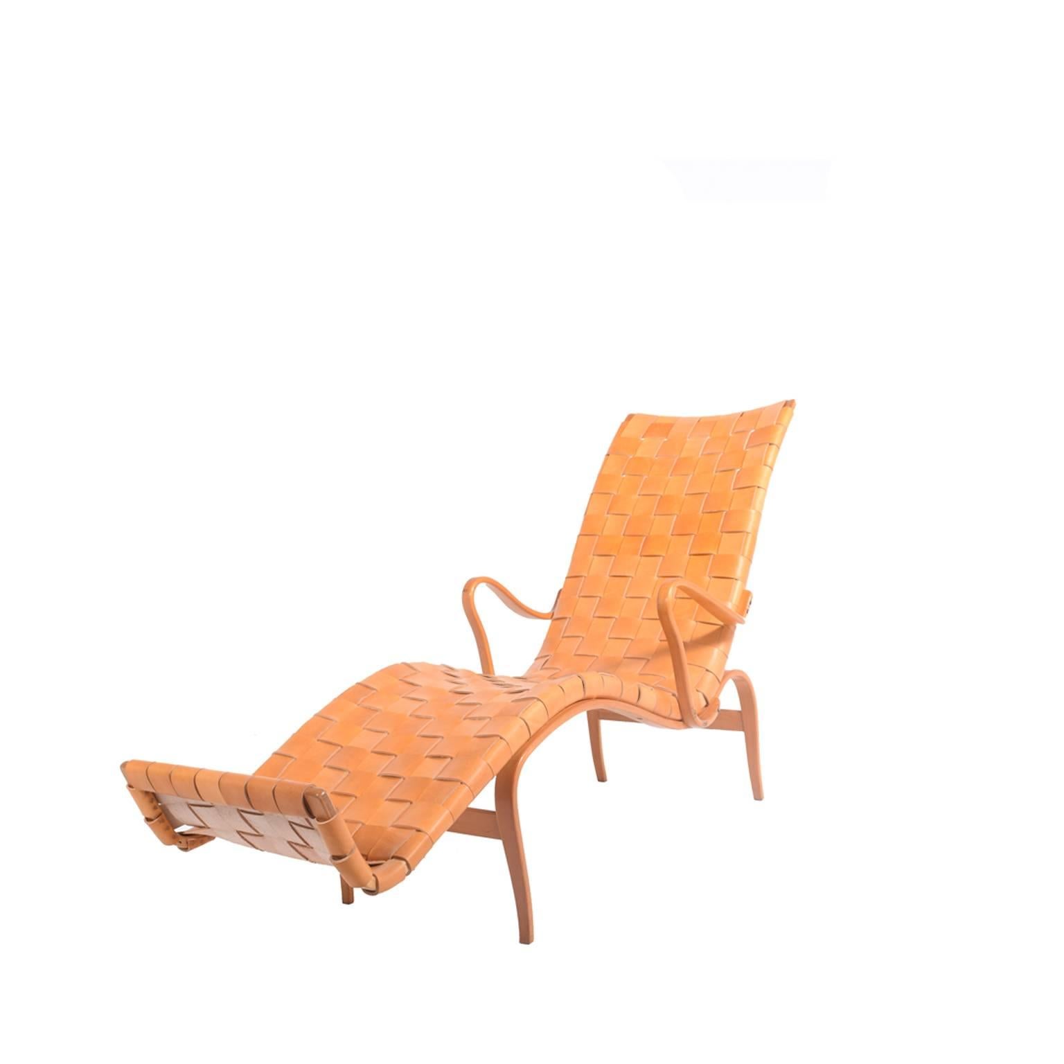 'Pernilla 3' Lounge Chair by Bruno Mathsson for Karl Mathsson In Good Condition In Hudson, NY