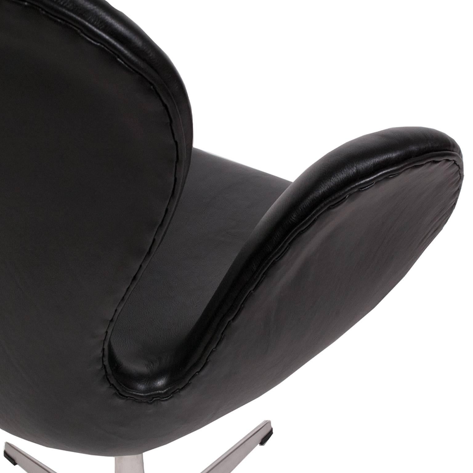 Scandinavian Modern Height Adjustable Swan Chair by Arne Jacobsen